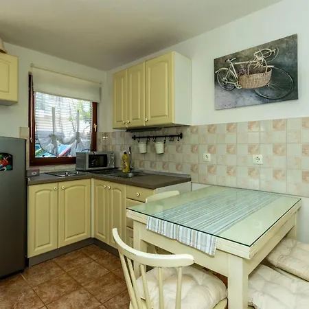 Two-bedroom With Pool Brodarica (Sibenik-Knin)